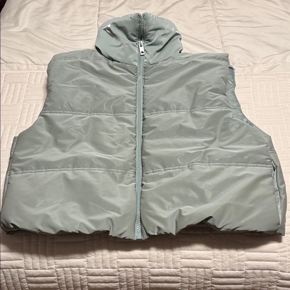 Wild Fable Light Soft Green Puffer Vest